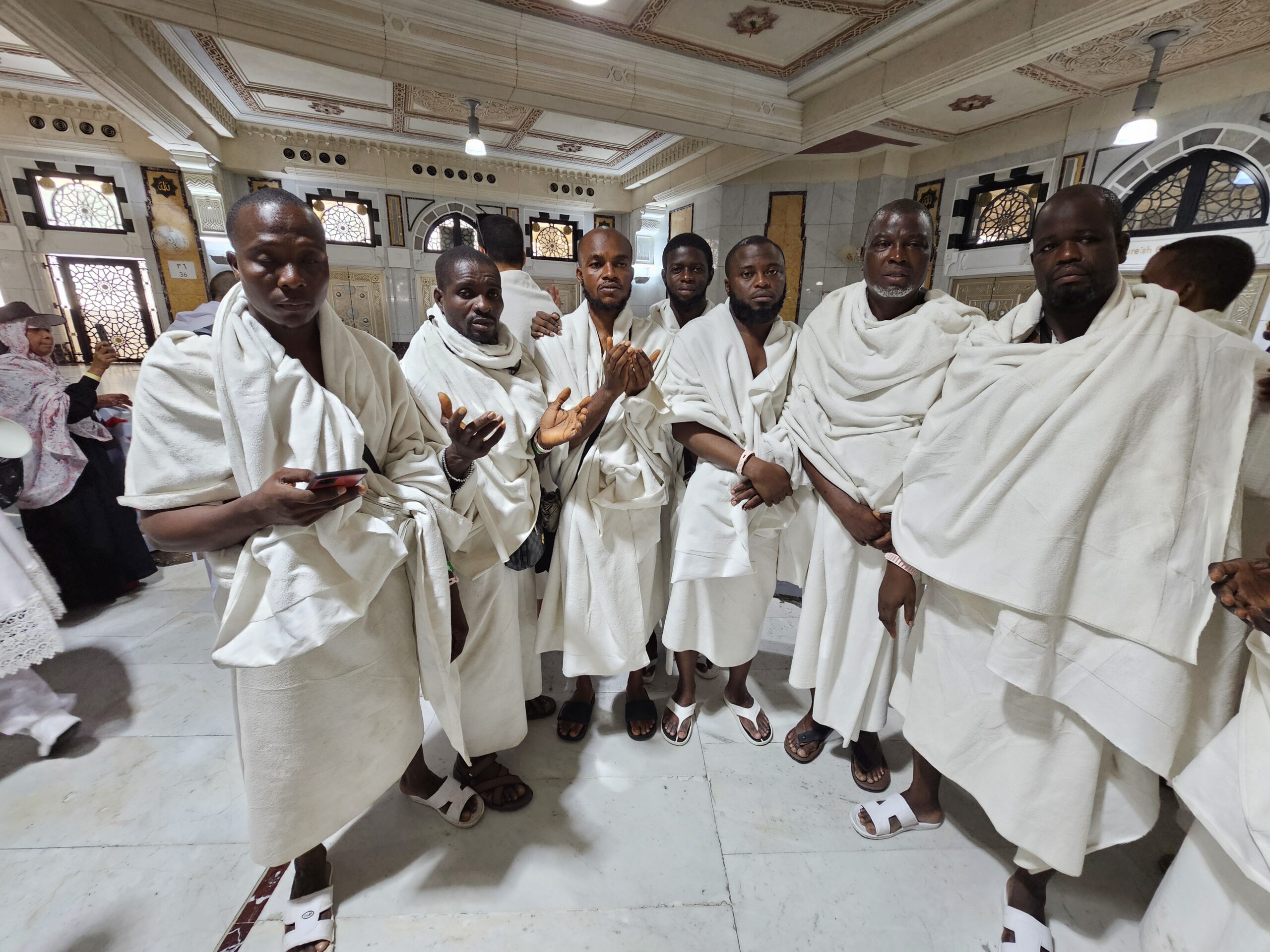 Almaruf hajj and umrah picture
